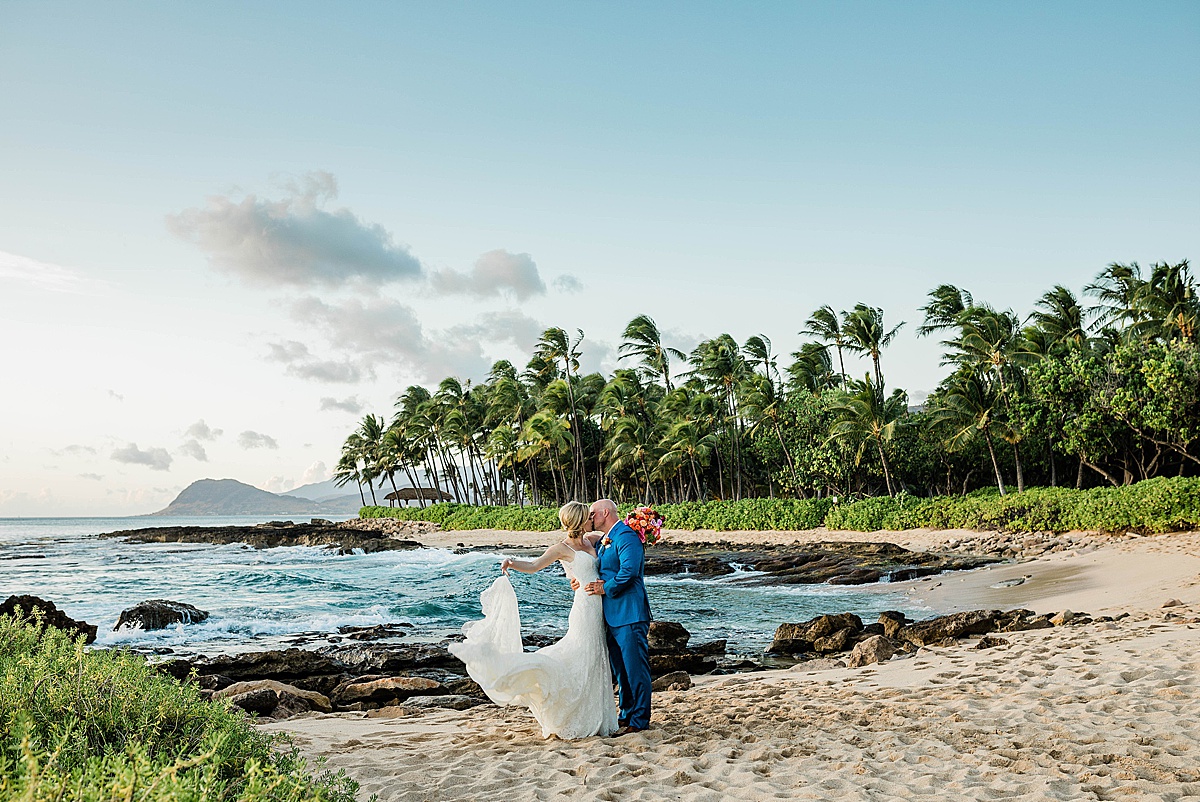 eloping on the beach in hawaii